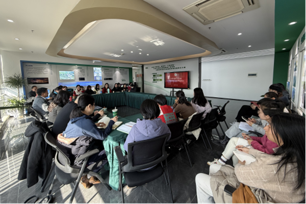 宁波市塑料行业协会秘书处召开2025年度工作总结会暨民主生活会